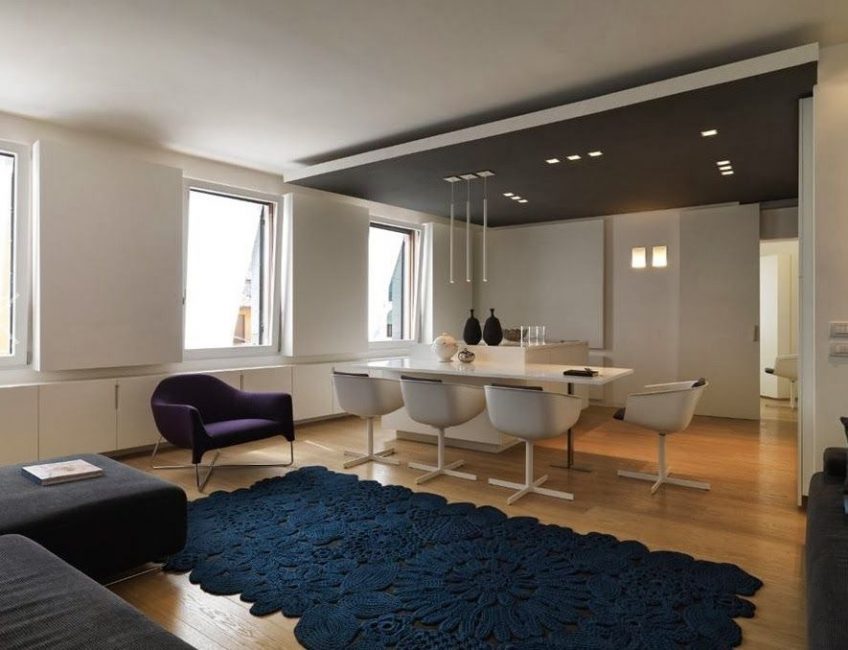 Design articulado com lâmpadas