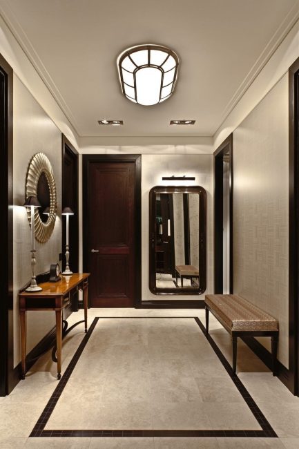 Espelhos de luxo e acessórios elegantes