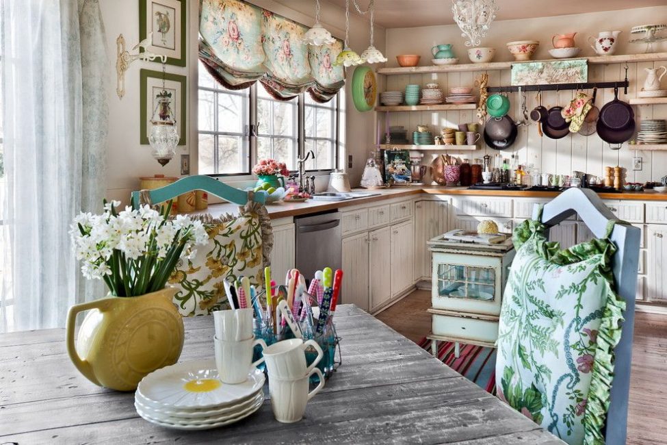 Design floral no interior da cozinha