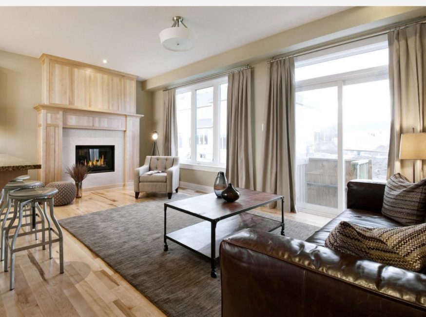 Um estilo de cortinas e quartos