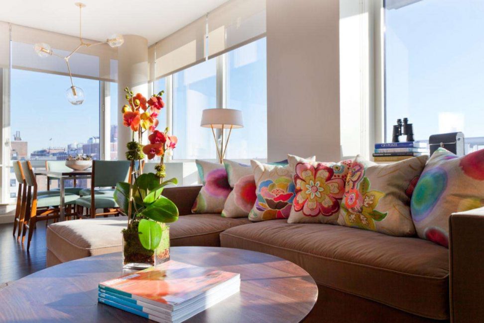 Almofadas decorativas com um ornamento interessante