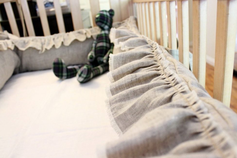 Escolha os lados para a cama de linho