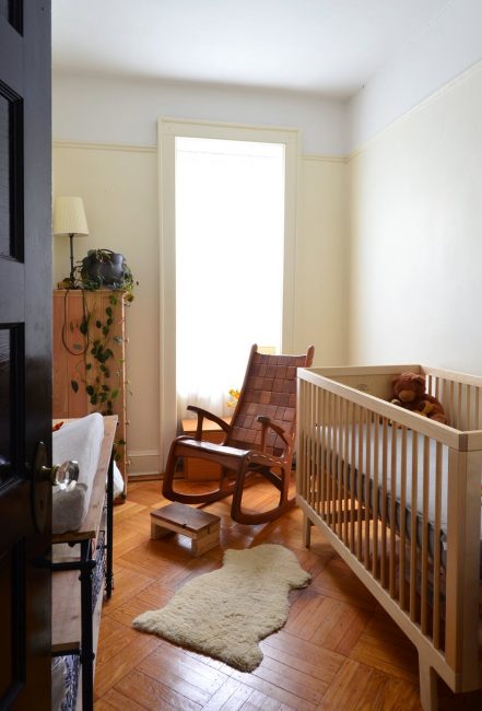 A colocação da cama para a conveniência das mamães