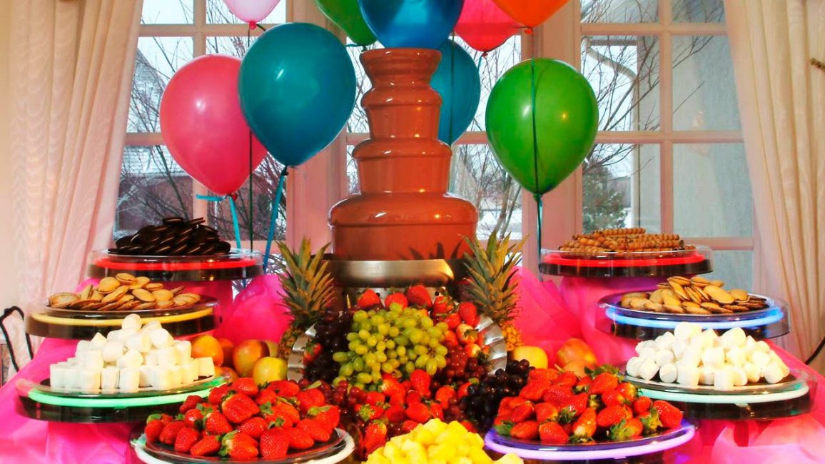 Belo design com fonte de chocolate