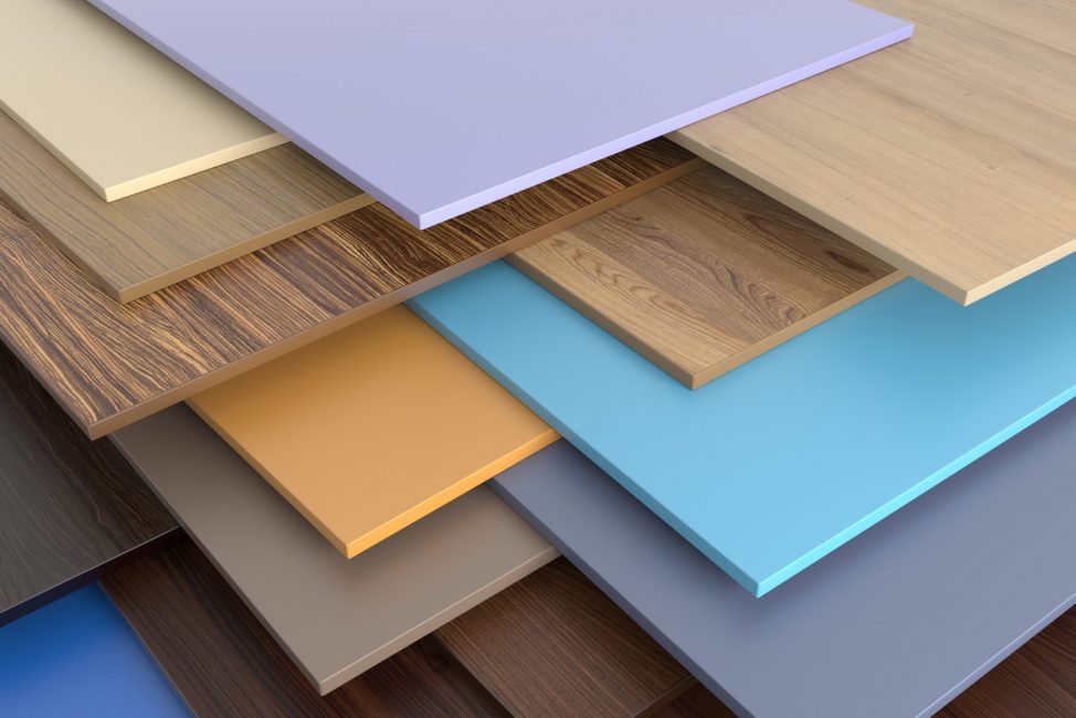 Material de acabamento decorativo de origem de madeira