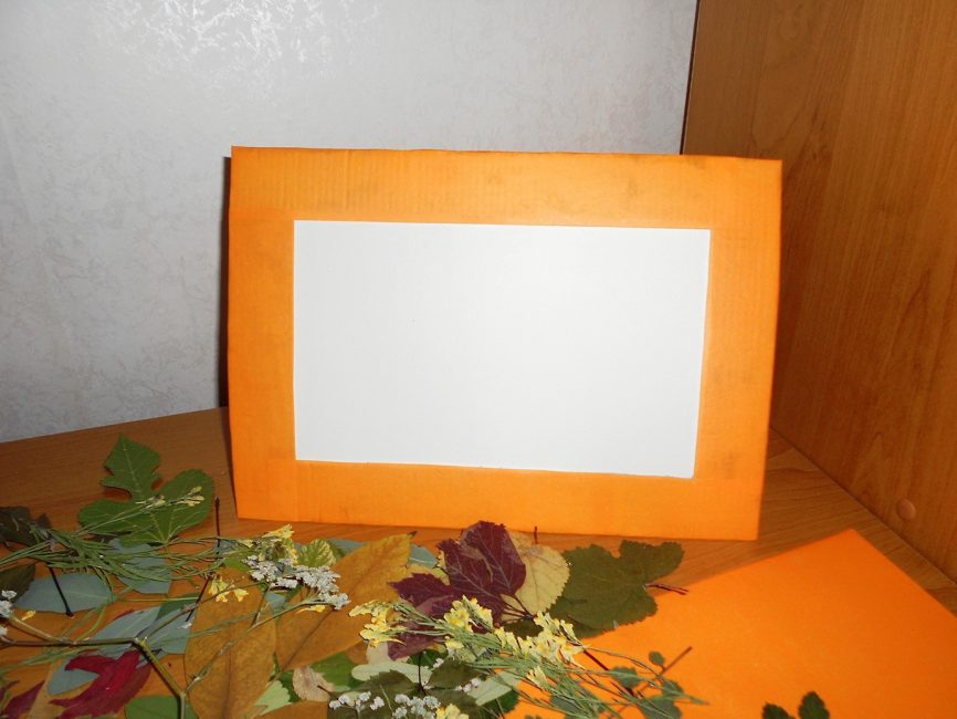 Faça um quadro de papelão