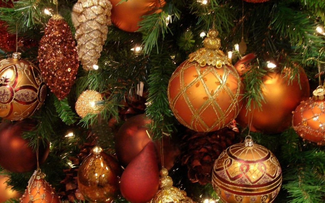 Decore com brinquedos marrons nobres