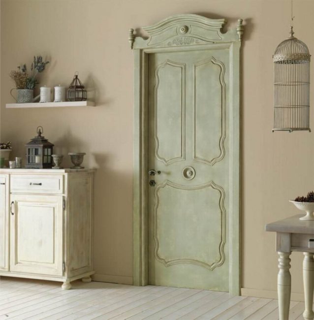 Ferragem da porta mate