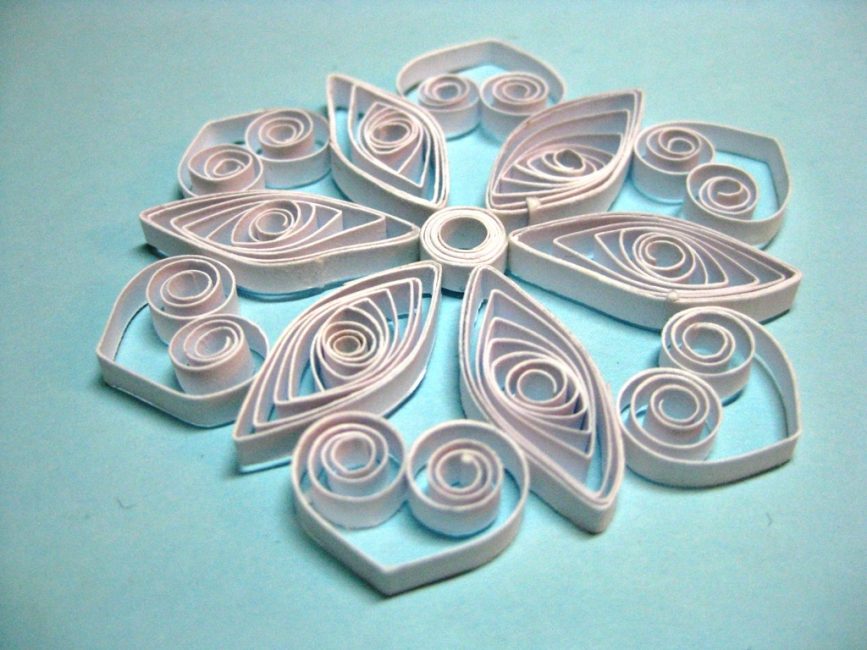 Trabalho incomum na técnica de quilling