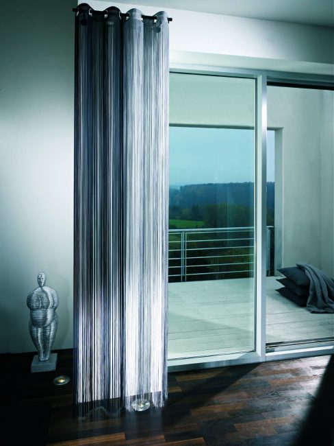 Cortinas leves e translúcidas