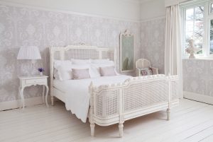 Quarto de design em estilo moderno (125 + fotos) - Cortinas brancas / papel de parede / guarda-roupa. Como não exagerar com uma escolha?