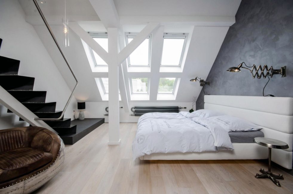 Quarto luminoso e aconchegante