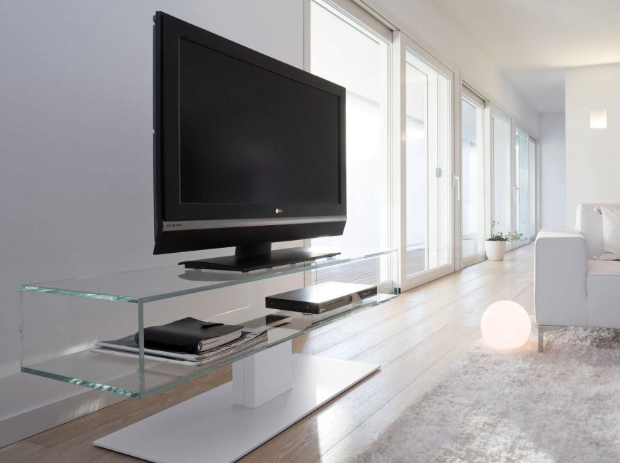 TVs modernas são relativamente leves.
