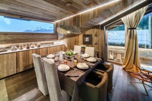 O interior da casa no estilo de chalés: Como criar um conto alpino? Mais de 210 fotos de design de dentro e de fora