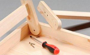 Mesa de café da manhã na cama faça você mesmo: modelos práticos para conforto