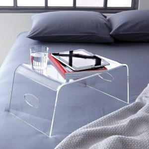 Mesa de café da manhã na cama faça você mesmo: modelos práticos para conforto