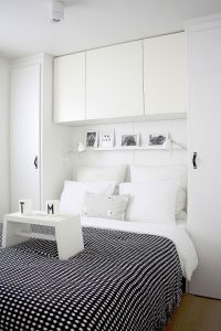 Mesa de café da manhã na cama faça você mesmo: modelos práticos para conforto