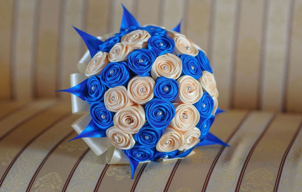 A partir deste material pode obter um lindo buquê de casamento