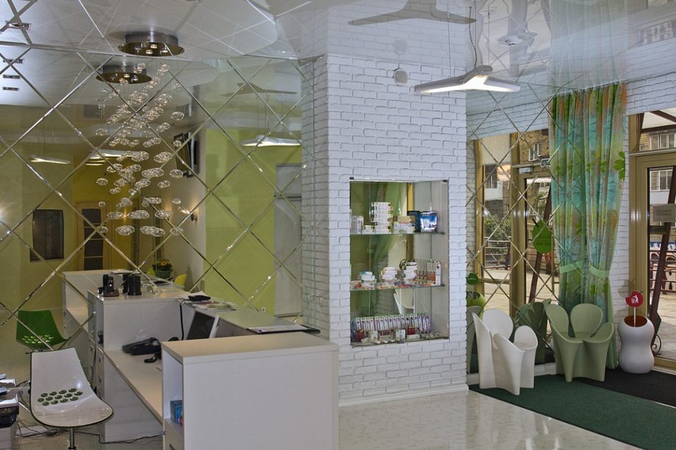 Serve para decorar os vazios nas paredes