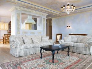 O interior da sala de estar no estilo da Provence - o charme da França em sua casa (mais de 170 fotos)