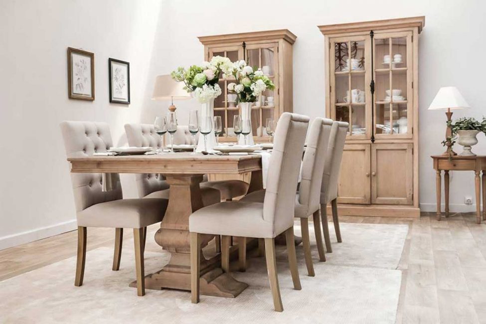 Decore sua mesa com vasos de flores