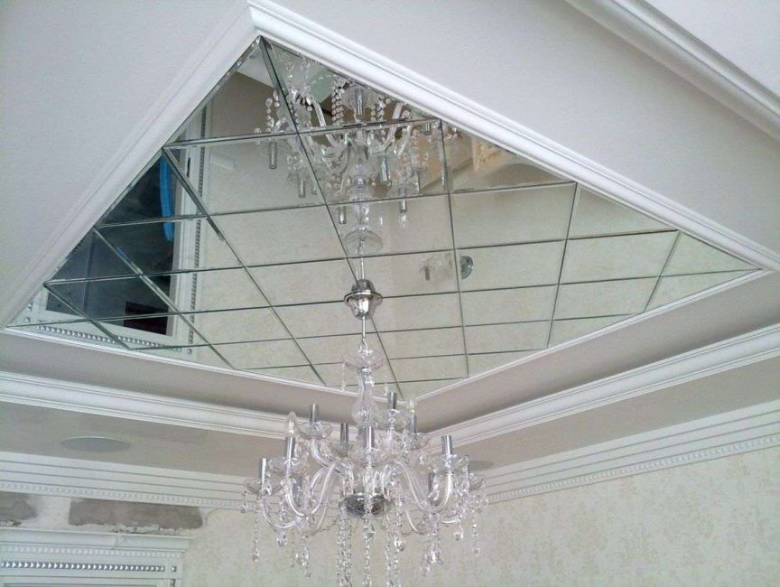 Use a faceta para decorar o teto