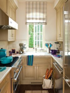 Como fazer uma cozinha estreita e longa: nuances e truques para um pequeno interior (mais de 175 fotos)