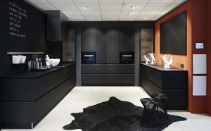 Nova tendência no mundo da cozinha - Cozinha preta no interior (mais de 220 combinações de fotos no design)