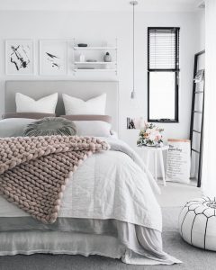 Lustres modernos no interior do quarto (mais de 190 fotos) - Como escolher um elemento de design brilhante para uma atmosfera tranquila?