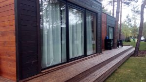 Casas modulares para residência permanente: o que considerar e em que estilo organizar? (Mais de 200 projetos fotográficos)