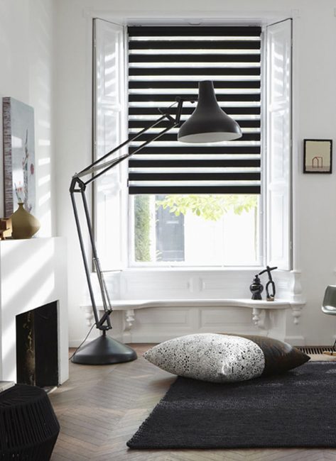 Quarto em preto e branco