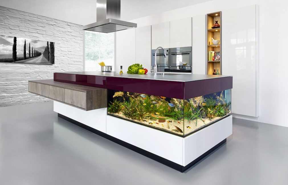 Aquário construído na mesa