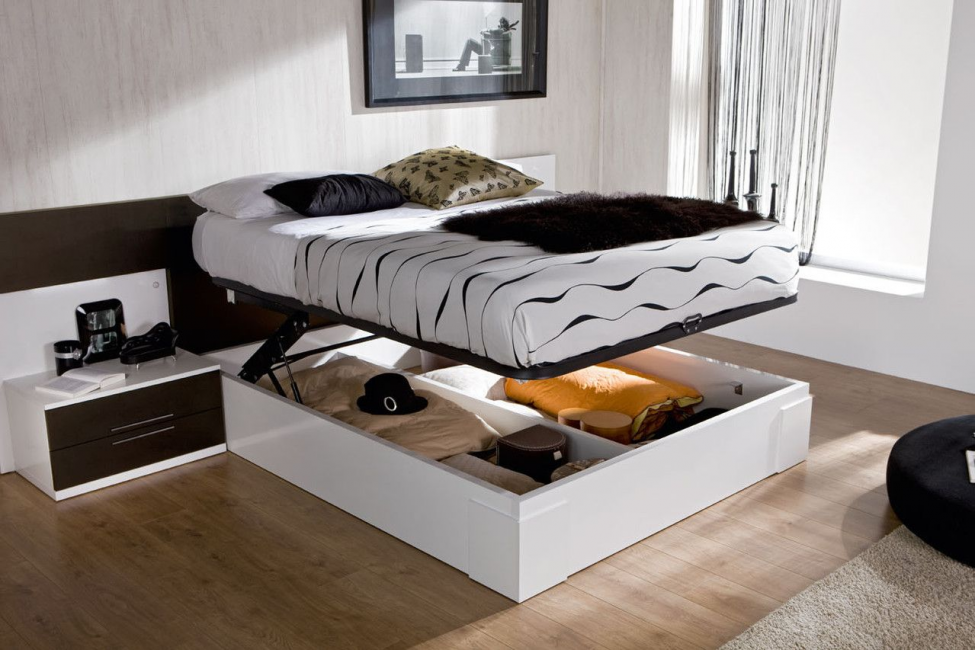 Cama com mecanismo de elevação