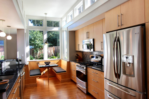 O conforto começa com uma kitchenette: mais de 140 Ideias Fotográficas para a cozinha (pequena, esquina, com um local para dormir)
