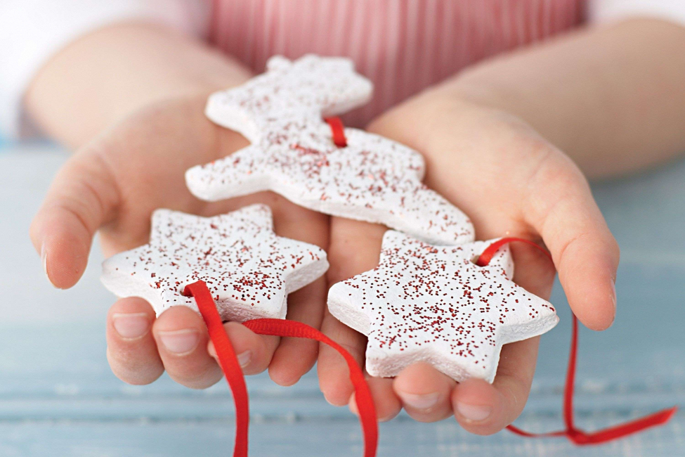 Brinquedos de Natal na árvore de Natal
