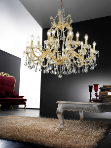 Crie uma bela iluminação (150 + Foto): lustres de cristal no interior da sala e quarto (teto, pendurado, clássico)