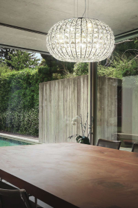 Crie uma bela iluminação (150 + Foto): lustres de cristal no interior da sala e quarto (teto, pendurado, clássico)