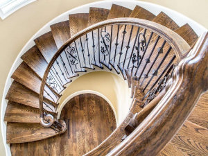 Terminando as escadas em uma casa particular: As idéias mais populares (laminado, azulejo, pedra). Selecionamos apenas materiais práticos e confiáveis ​​(mais de 160 fotos)