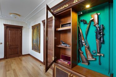 Cofres no interior da casa ou apartamento (pequeno, à prova de fogo, embutido). Como escolher? O que procurar?