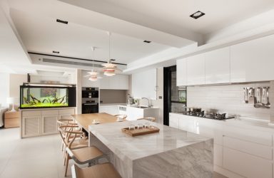 Azulejo branco - Criando um design espetacular. 300+ (foto) Acabamentos interiores