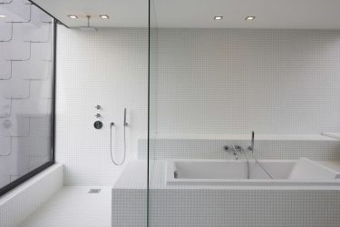 Azulejo branco - Criando um design espetacular. 300+ (foto) Acabamentos interiores