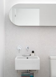 Azulejo branco - Criando um design espetacular. 300+ (foto) Acabamentos interiores