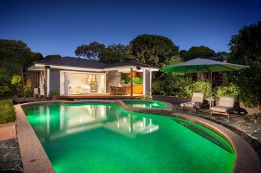 Como fazer uma piscina na casa de campo As mãos (mais de 165 fotos)? Frame, indoor, concrete - Qual é o melhor?