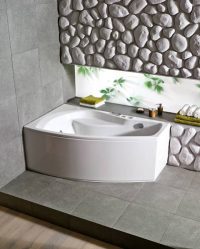 Decoração de casa de banho com pedra artificial: lavatório, bancada, prateleiras. Recursos de uso de material