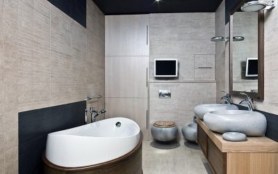 Decoração de casa de banho com pedra artificial: lavatório, bancada, prateleiras. Recursos de uso de material