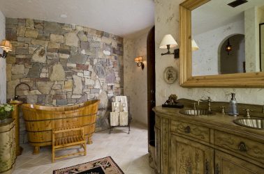 Decoração de casa de banho com pedra artificial: lavatório, bancada, prateleiras. Recursos de uso de material