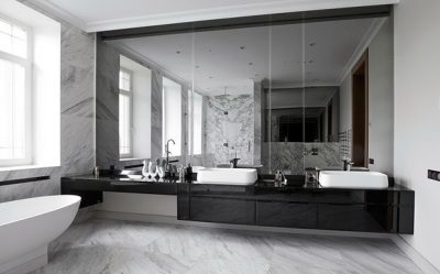 Decoração de casa de banho com pedra artificial: lavatório, bancada, prateleiras. Recursos de uso de material