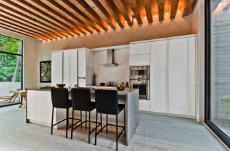 Wooden ceiling with decorative beams: 165+ (Photo) design and decoration