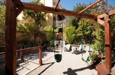 Como fazer uma casa confiável e bonita para crianças de madeira com as próprias mãos? 185+ (Fotos) Projetos para dar