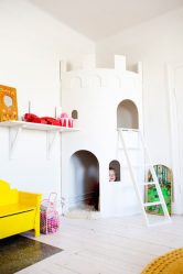 Como fazer uma casa confiável e bonita para crianças de madeira com as próprias mãos? 185+ (Fotos) Projetos para dar